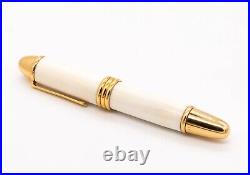 French Bry & Co Paris 1970 Montblanc Fountain Pen In 18Kt Yellow Gold & Bakelite