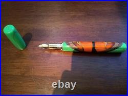 Hand Made Beautiful Monarch Butterfly Closed End Design Fountain Pen