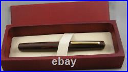 Red Wood Grain Hard Rubber Ebonite & Gold Fountain Pen In Box Stub Nib USA