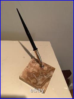 Vtg Schaeffers 14 K Gold Tip Fountain Pen in Brown/Gold Stone Desk Holder Base